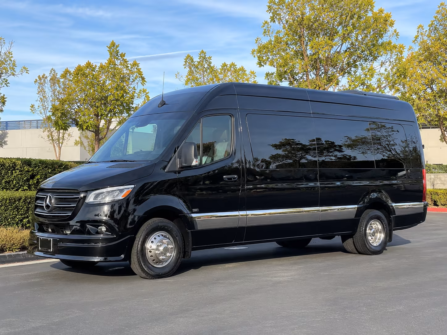 Arlington Airport Shuttle & Transportation party bus exterior