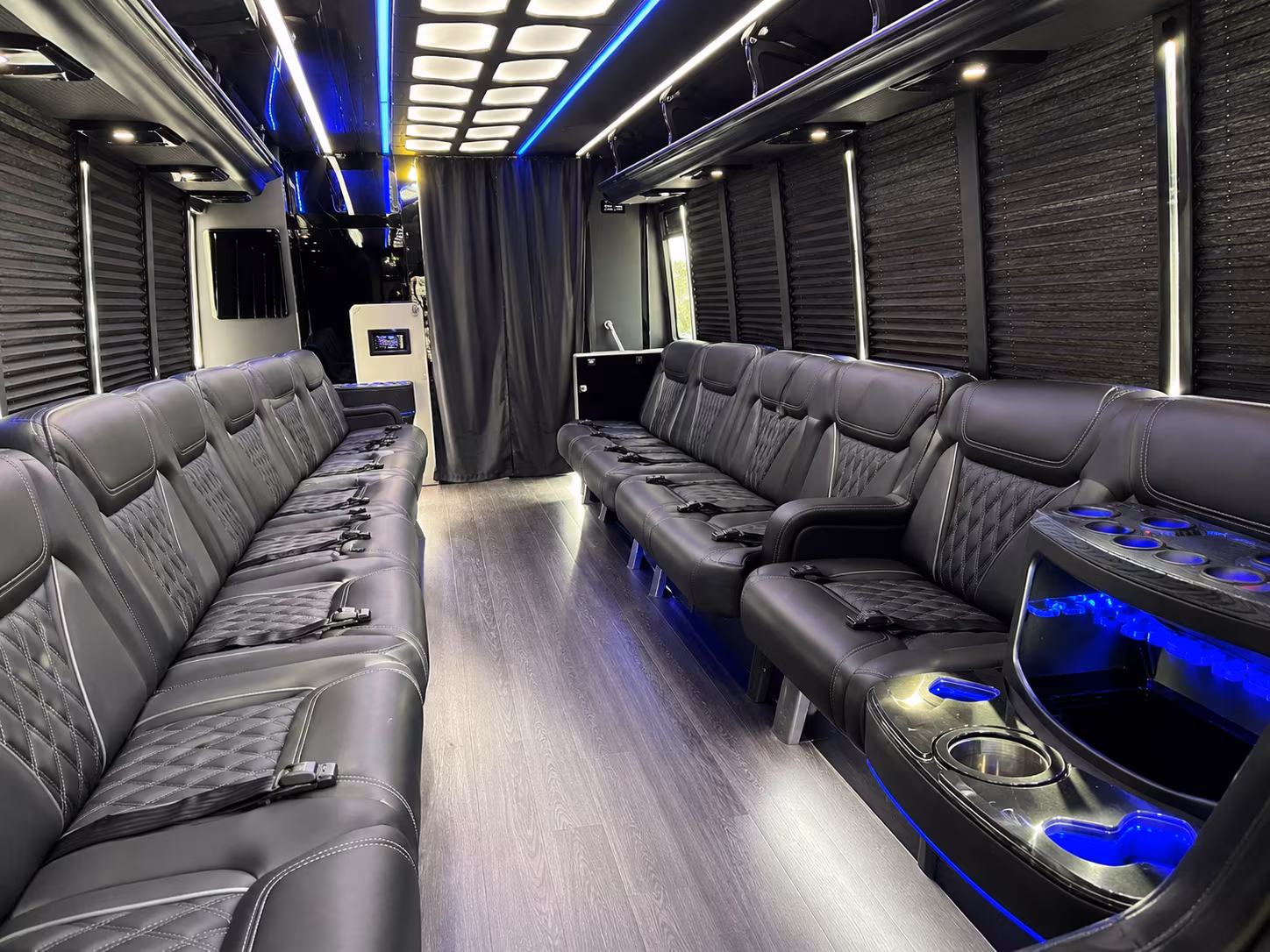 Arlington Birthday, Sweet 16, & Quinceañera Transportation pickup coordination