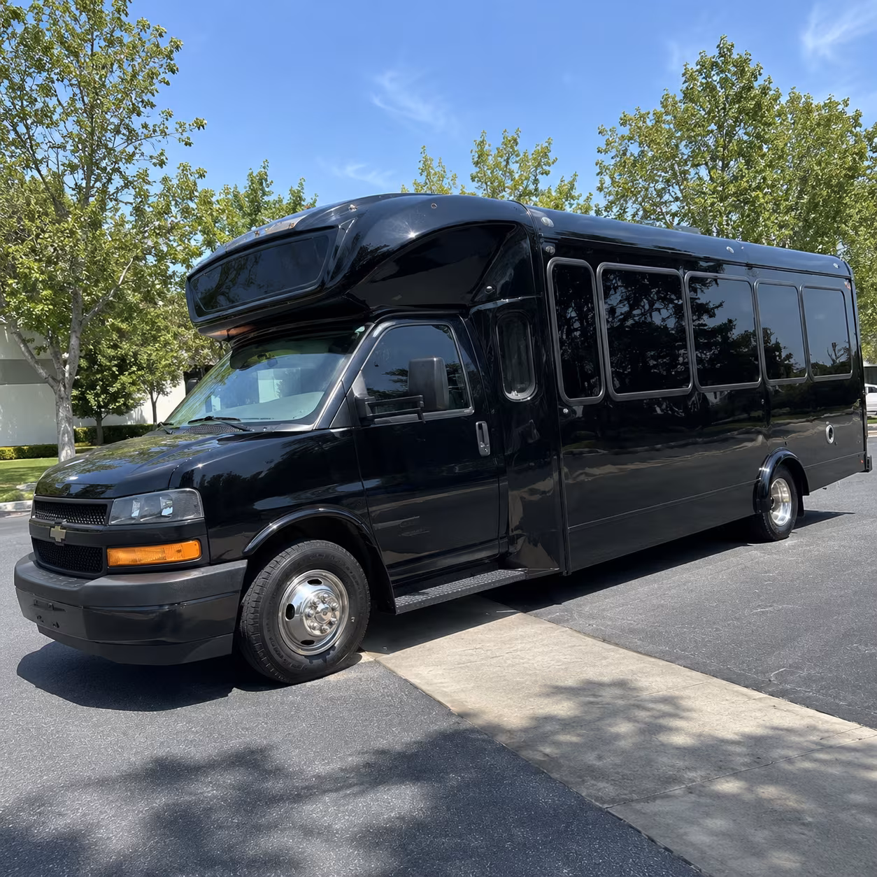 Arlington Winery Tour & Pub Crawl Transportation group transportation