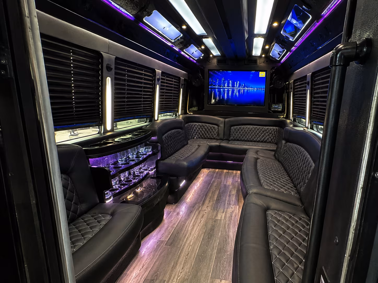 Grand Prairie Homecoming & Prom Party Bus Rentals