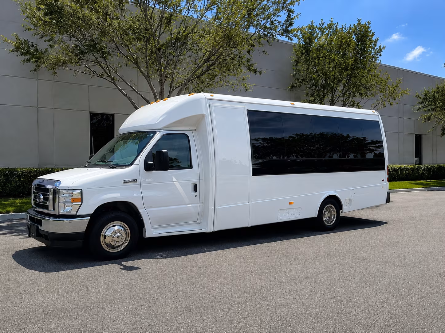 Mansfield Airport Shuttles & Transportation